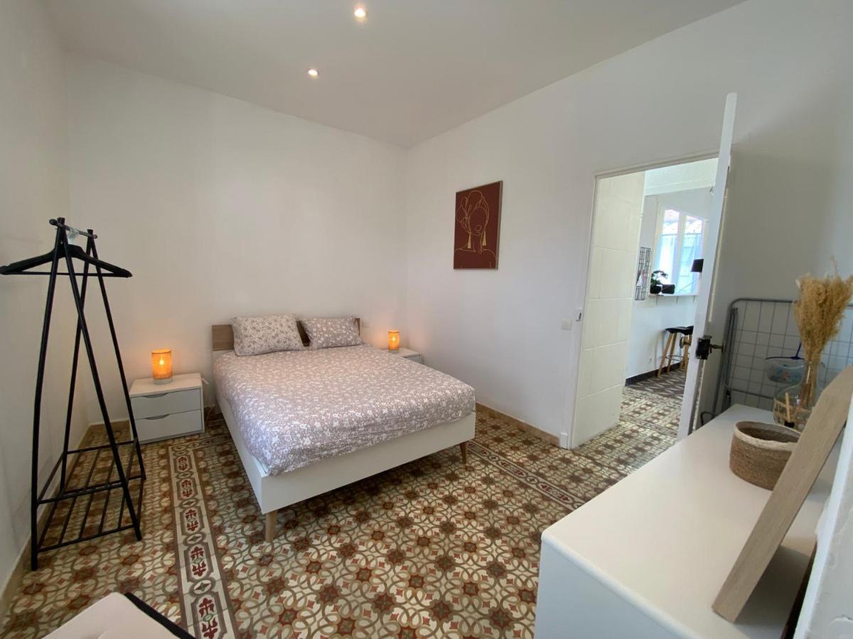 Le 23 - 2Eme Etage Apartment Arles Exterior foto